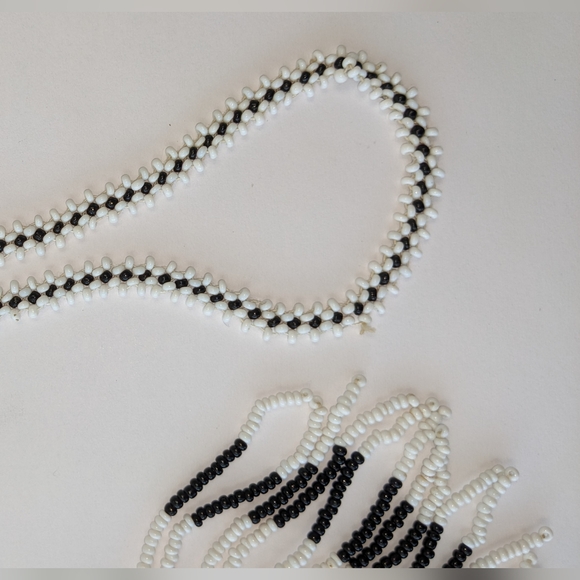 VTG BEADED LEATHER BACK NECKLACE - Picture 6 of 9